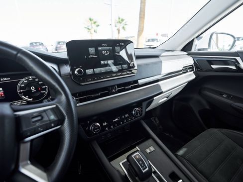 Used 2024 Mitsubishi Outlander Ralliart image 39