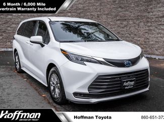 Used 2025 Toyota Sienna LE video 1