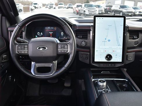 Used 2023 Ford Expedition Limited image 17