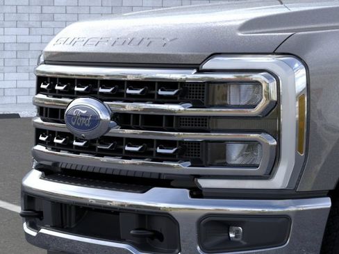 New 2026 Ford F250 Lariat w/ FX4 Off-Road Package AWD/4WD image 17