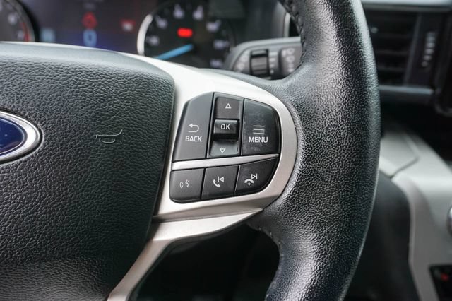 Used 2022 Ford Explorer XLT w/ Equipment Group 202A AWD/4WD image 22