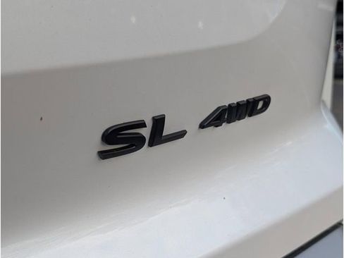 New 2025 Nissan Pathfinder SL w/ SL Premium Package image 10