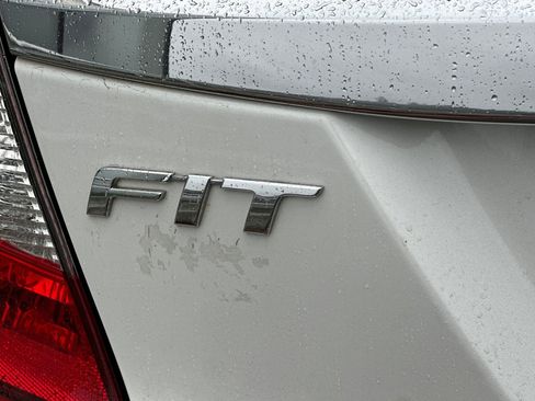 Used 2020 Honda Fit EX image 12