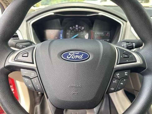 Used 2020 Ford Fusion SE FWD image 23