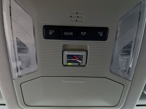 Used 2025 Toyota RAV4 LE image 21