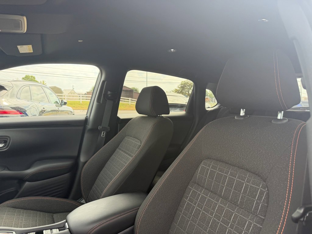 Used 2025 Honda HR-V Sport image 11
