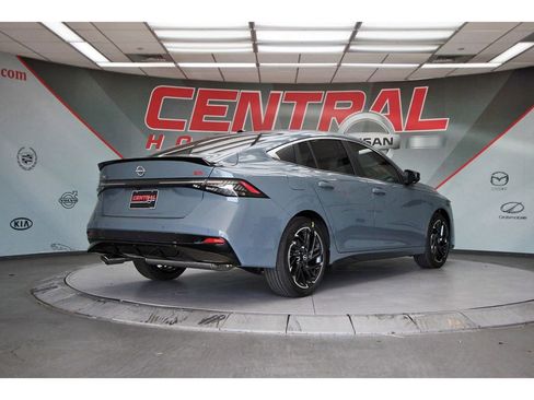 New 2026 Nissan Sentra SR w/ SR Premium Package image 5