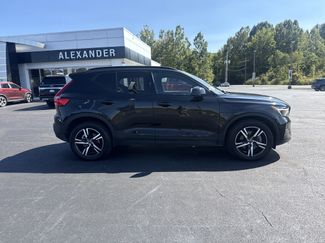 Used 2024 Volvo XC40 B5 Core video 2