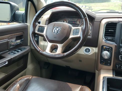Used 2015 RAM 1500 Laramie Longhorn w/ Convenience Group AWD/4WD image 28
