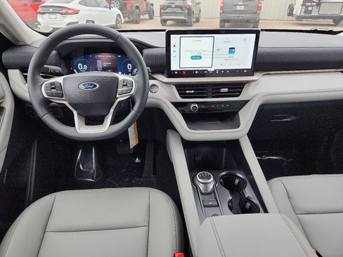 New 2026 Ford Explorer Active w/ Active Comfort Package AWD/4WD image 10