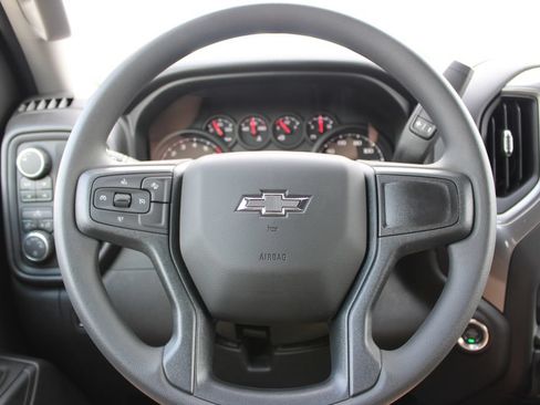 New 2026 Chevrolet Silverado 1500 Custom Trail Boss w/ LPO, Dark Essentials Package AWD/4WD image 37