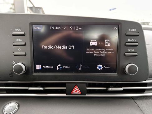 Used 2023 Hyundai Elantra SEL w/ Cargo Package FWD image 21