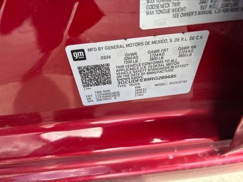 Certified 2024 Chevrolet Silverado 1500 LT Trail Boss w/ Convenience Package II image 25