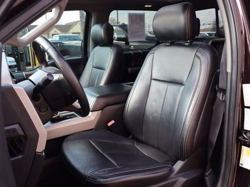 Used 2019 Ford F150 Lariat w/ Equipment Group 502A Luxury image 12