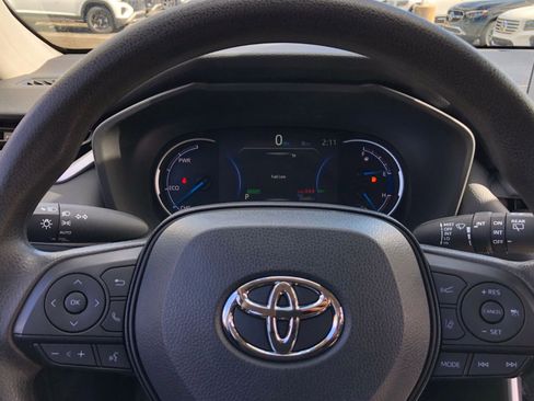 Used 2024 Toyota RAV4 XLE image 19