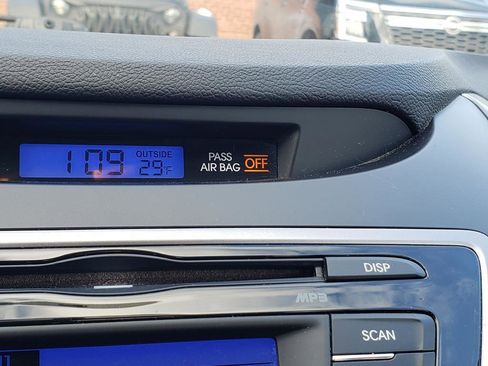 Used 2013 Hyundai Elantra GLS image 34