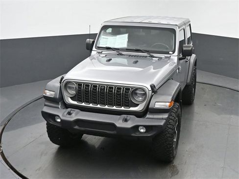 Used 2020 Jeep Wrangler Sport image 36