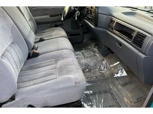 Used 1997 Dodge Ram 2500 Truck ST image 15