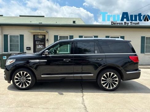 Used 2020 Lincoln Navigator Reserve RWD image 4