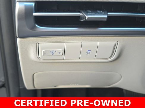 Used 2025 Hyundai Tucson SE image 27