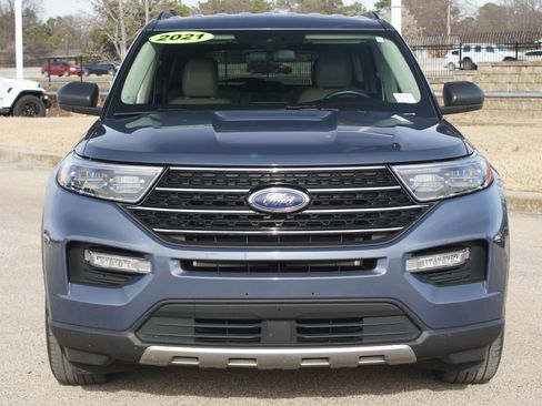 Used 2021 Ford Explorer XLT w/ Equipment Group 202A image 25