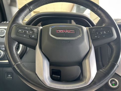 Used 2020 GMC Sierra 1500 SLT RWD image 22