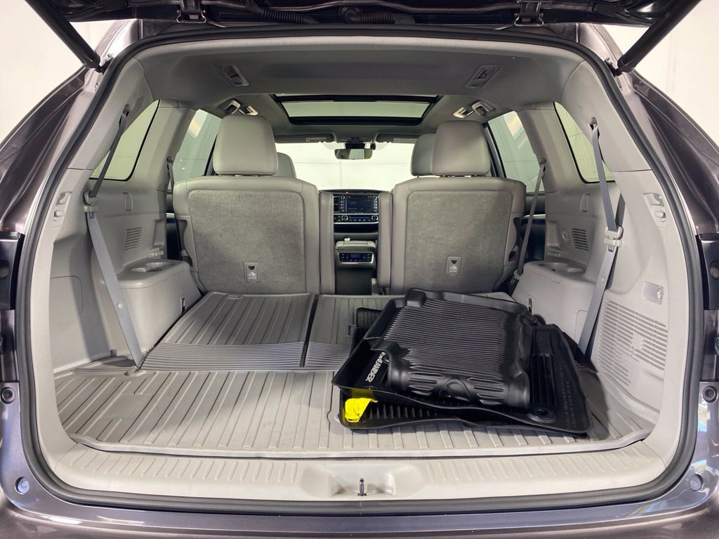 Used 2019 Toyota Highlander Limited Platinum AWD/4WD image 27