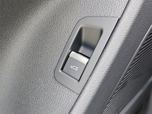 New 2025 Audi Q7 3.0T Premium Plus image 16