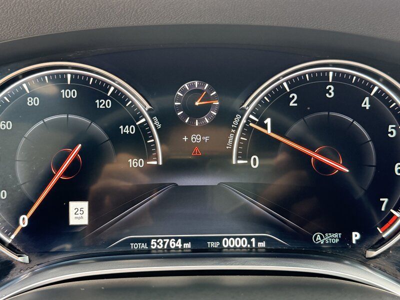 Used 2019 BMW 740i w/ M Sport Package RWD image 14