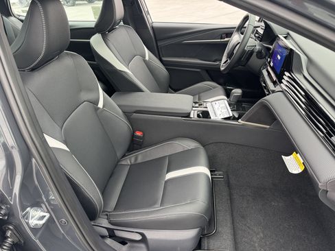 New 2026 Toyota Camry SE FWD image 8