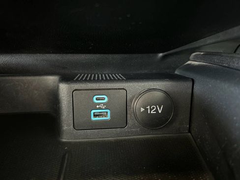 Used 2022 Ford Escape SE w/ Cold Weather Package image 48