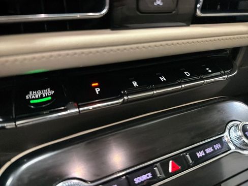 Used 2022 Lincoln Nautilus Reserve w/ Equipment Group 201A image 27