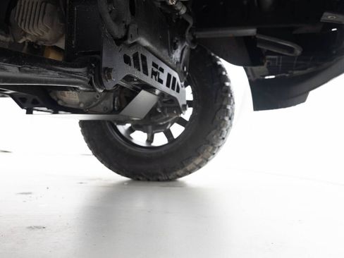 Used 2018 Chevrolet Tahoe LT image 24