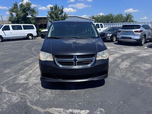 Used 2014 Dodge Grand Caravan American Value Package image 2