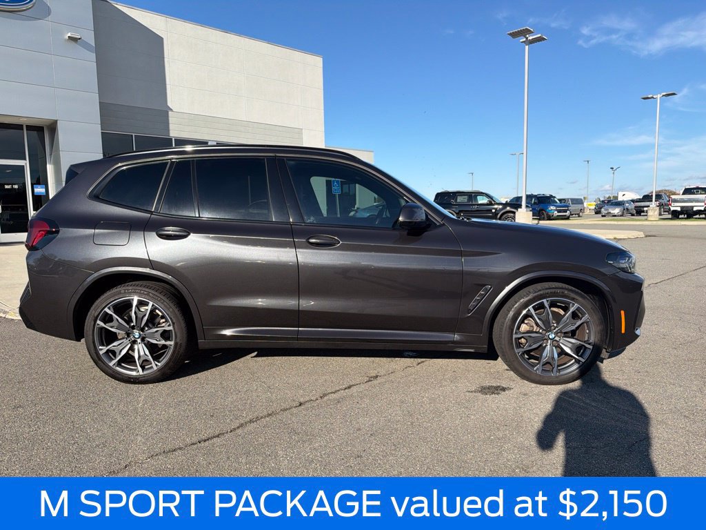 Used 2024 BMW X3 sDrive30i w/ M Sport Package RWD image 2