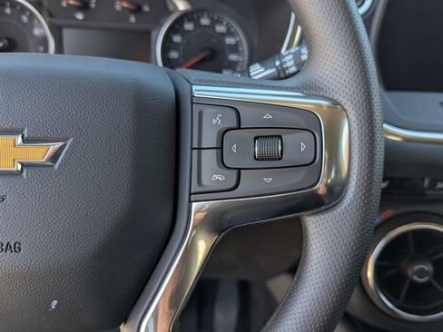 New 2025 Chevrolet Blazer LT w/ Convenience Package image 17