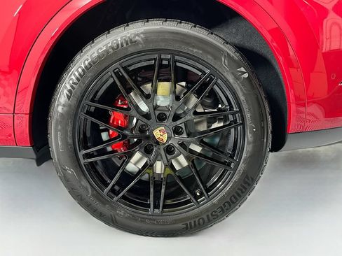 New 2026 Porsche Cayenne S AWD/4WD image 32