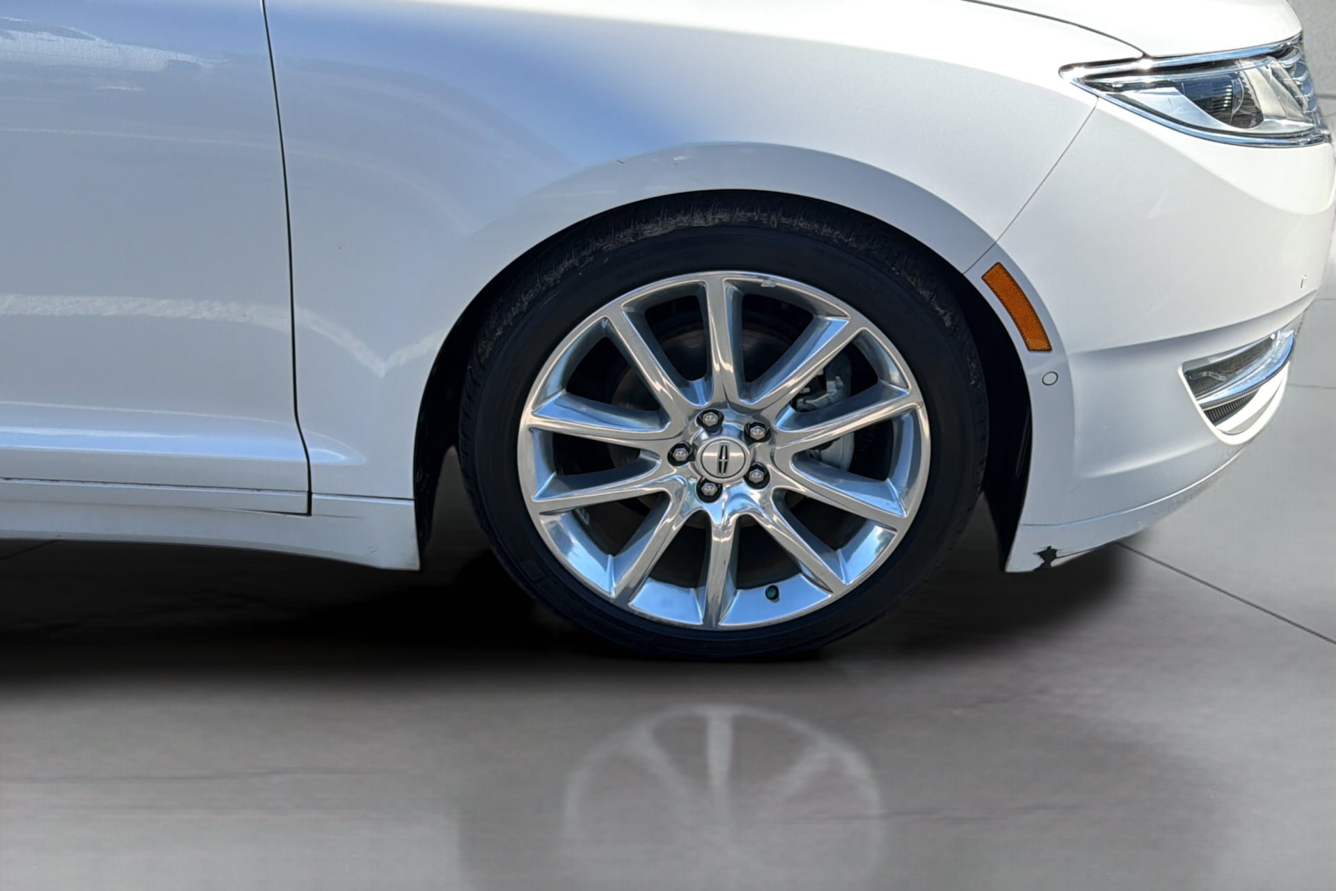 Used 2015 Lincoln MKZ Hybrid w/ Equipment Group 202A Reserve FWD image 34