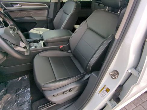 Certified 2023 Volkswagen Atlas SE w/ Panoramic Sunroof Package FWD image 22