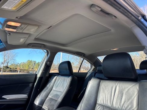 Used 2009 Honda Accord EX-L image 25