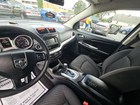Used 2017 Dodge Journey SE FWD image 20