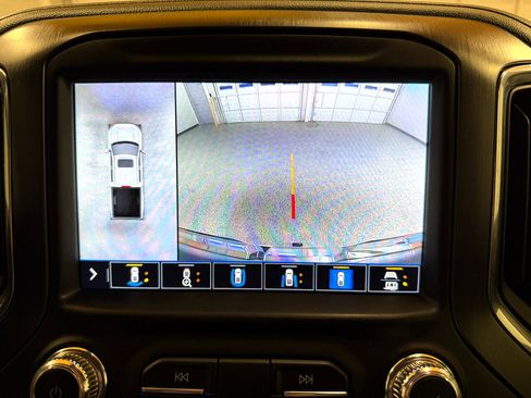 Used 2020 GMC Sierra 1500 AT4 w/ AT4 Premium Package image 18