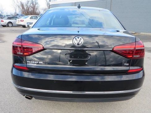 Used 2017 Volkswagen Passat 1.8T SE image 8