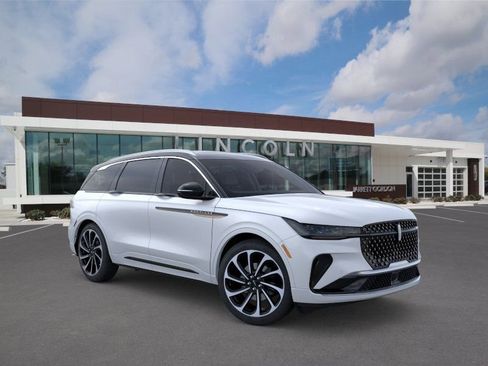 New 2026 Lincoln Nautilus Black Label AWD/4WD image 7