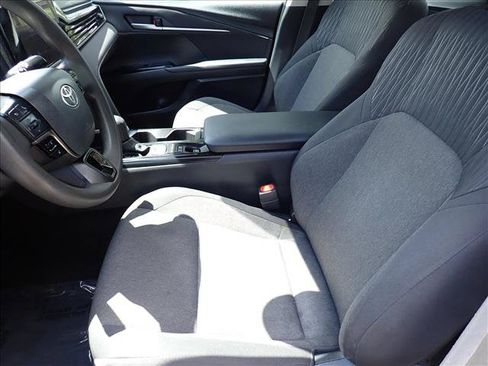 Used 2025 Toyota Camry LE FWD image 11