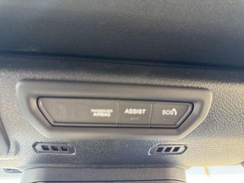 Certified 2022 Jeep Wrangler Unlimited Sahara w/ Cold Weather Group image 39