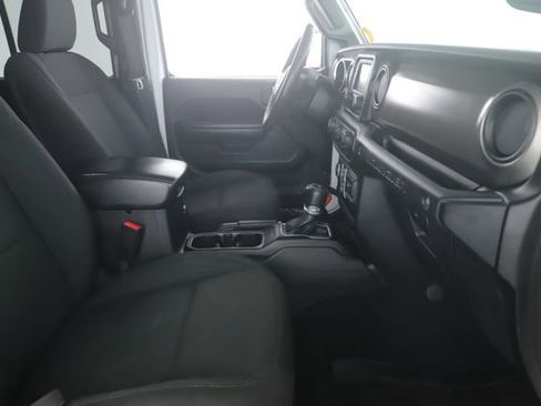 Used 2018 Jeep Wrangler Unlimited Sport S AWD/4WD image 28