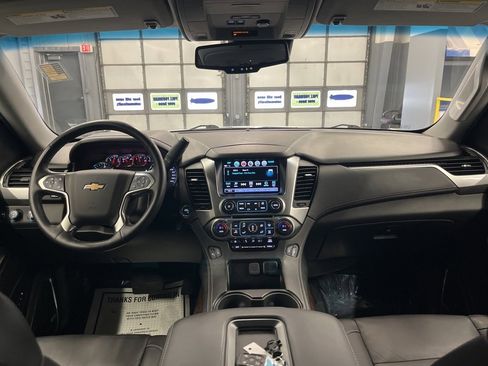 Used 2019 Chevrolet Suburban LT image 30