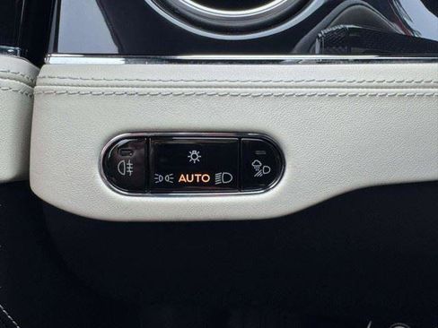 Used 2022 Bentley Continental GT AWD/4WD image 34