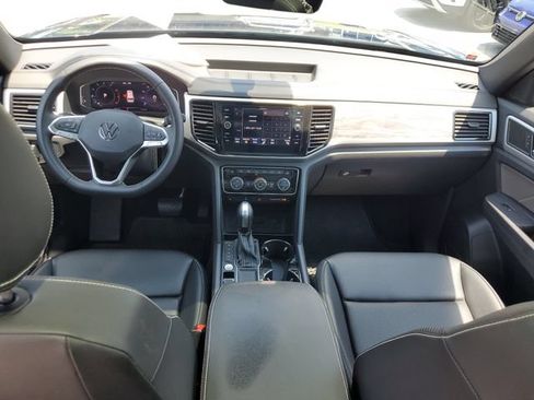 Certified 2023 Volkswagen Atlas Cross Sport SE w/ Panoramic Sunroof Package FWD image 8